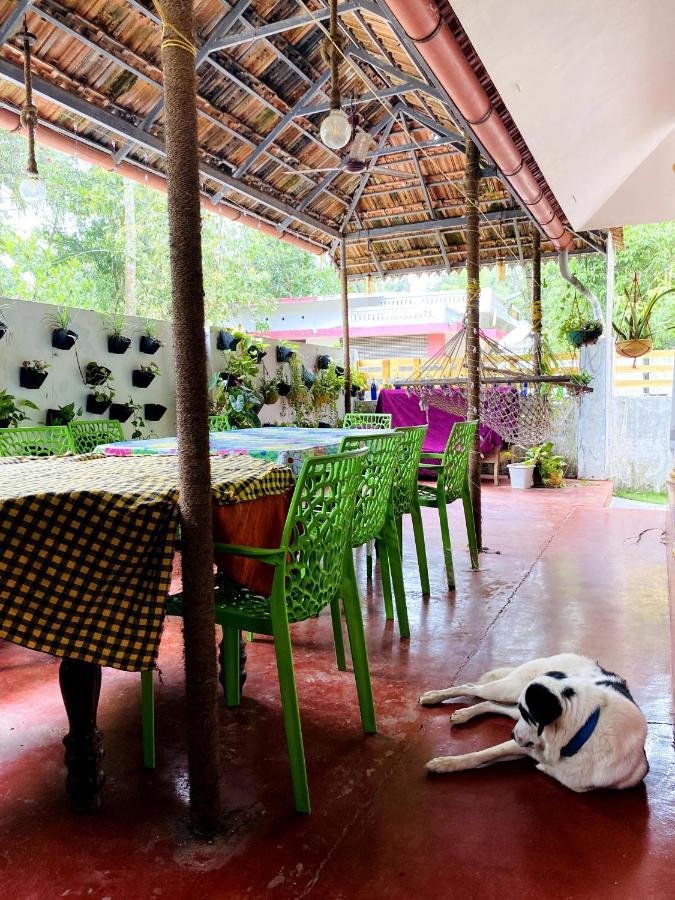 Marari Beach Clleetus Homestay Mararikulam Exterior photo